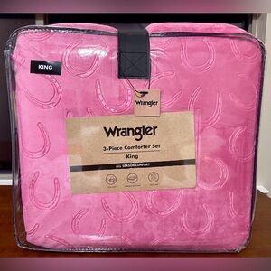 Wrangler 3 Piece Pink Horseshoe King Comforter Set NWT